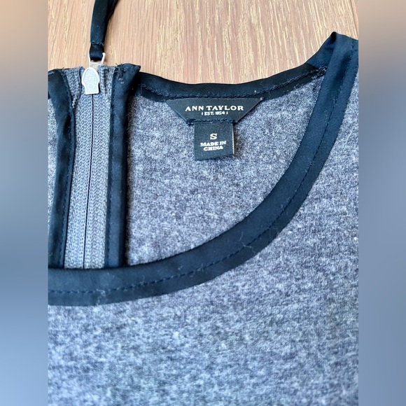 Ann Taylor | gray modal t-shirt with black trim and zipper back - Picture 3 of 9